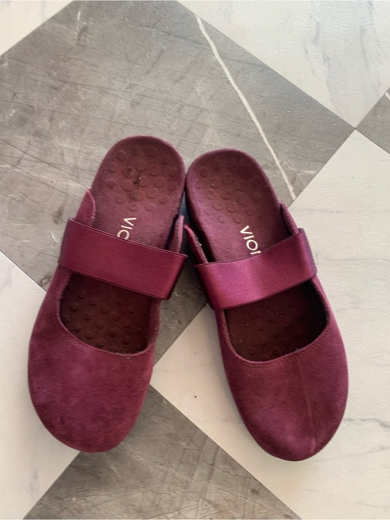 Vionic Shoes - Vionic Mary Jane Mule in Plum